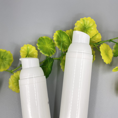 30ml 50ml 75ml 100ml PP щелкают на безвоздушной бутылке для контейнера заботы кожи
