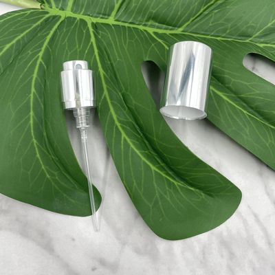 Refillable дозировка спрейера 15/400 0.07ML 0.09ML насоса духов с серебряным воротником