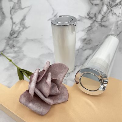 Округлая форма бутылки 50ml насоса 30ml жемчуга белая безвоздушная акриловая серебряная металлизированная