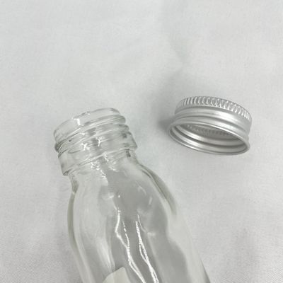 Не разлейте бутылку 60ml заботы кожи косметическую упаковывая стеклянную с алюминиевой крышкой