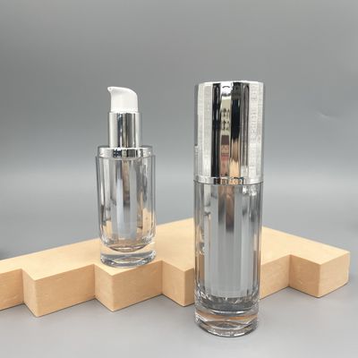 Бутылка Skincare насоса верхнего сегмента косметическая упаковывая 30ml металлизировала